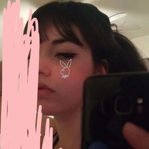 Meet your Posher, Zaira